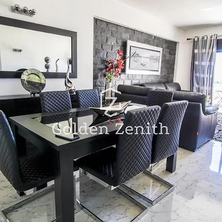 The Ocean By Golden Zenith Apartment