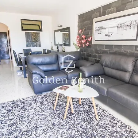 The Ocean By Golden Zenith Apartment